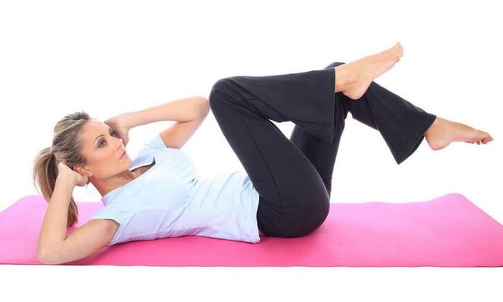លំហាត់ប្រាណ oblique crunch សម្រាប់ការសម្រកទម្ងន់